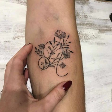 Kendall Tattoo, Small Leo Tattoo, Tato Maori, Zodiac Signs Leo Tattoo, Ring Tattoo Designs, Leo Zodiac Tattoos, Leo Tattoo Designs, Ac New Leaf, Leo Tattoos