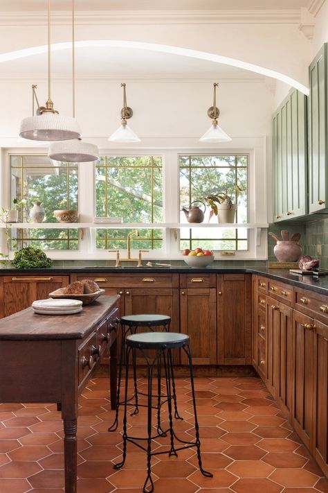 Rental Kitchen, Cherry Kitchen, Cabin House, Cherry Cabinets, Kitchen Colour Schemes, Wood Kitchen Cabinets, Studio Mcgee, Decoration Inspiration, Wooden Cabinets