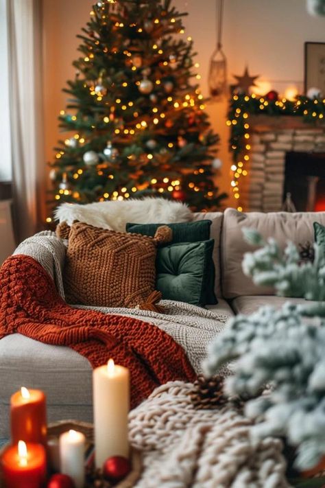 Elegant and Comfortable Christmas Theme Sofa Styles Natal, Orange Couch Christmas Decor, Christmas Home Decor Small Apartment, Christmas Decor Grey Couch, Christmas Decor Studio Apartment, Christmas Home Decor Ideas Living Room, Christmas Pillows On Couch, Christmas Color Ideas, Christmas Themed House