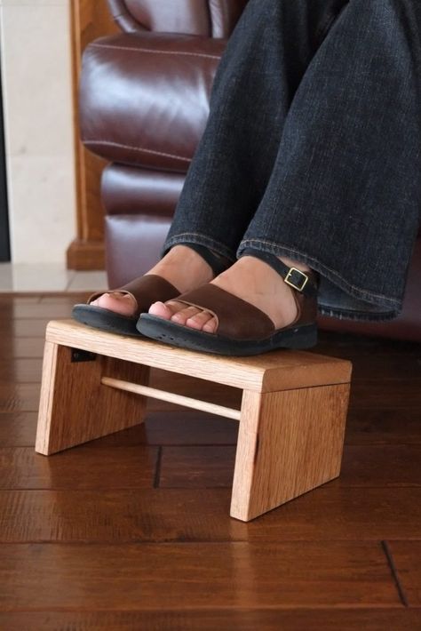 Collapsable Foot Rest Generational Goods Open Concept Furniture Layout, Conceptual Furniture, Ottoman Ideas, Studio Renovation, Concept Furniture, Furniture Photography, Wooden Ideas, Woodwork Projects, Living Room Furniture Layout