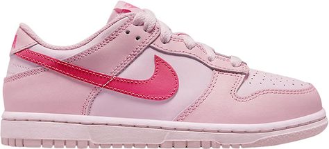 Nike Dunk Low Triple Pink, Nike Rosa, Yeezy Sneakers, Nike Swoosh Logo, Haikou, Sneakers Looks, Adidas Spezial, Popular Sneakers, Youth Shoes