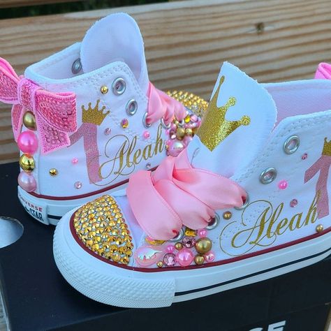 cutiepiegoodies - Etsy Custom Baby Shoes, Bedazzled Shoes Diy, Pageant Shoes, Converse Gold, Bedazzled Shoes, Bling Converse, Idee Cricut, Glitter Crown