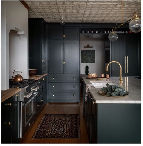 Moody Kitchen, Victorian Kitchen, Kitchen Cabinet Colors, Home Modern, Cabinet Colors, Green Kitchen, Historic Home, Victorian Homes, Dream Kitchen