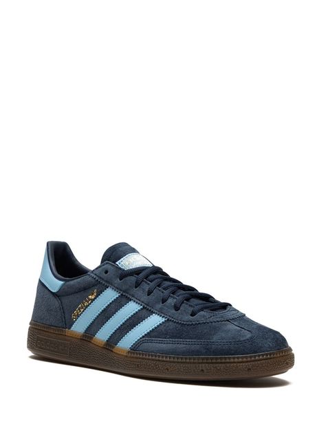 Adidas Samba Navy, Navy Blue Design, Adidas Handball Spezial, Adidas Handball, Navy Sneakers, Adidas Spezial, Shoe Inspo, Aesthetic Shoes, Stockholm Fashion