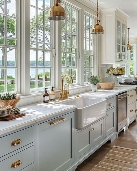 Colorful Coastal Kitchen, Windows In Kitchen Ideas, Waterfront Farmhouse, Bloxburg Styles, Coastal House Interior, Grandmillenial Kitchen, Colonial Kitchen Ideas, Southern Living Kitchen, Nantucket Kitchen