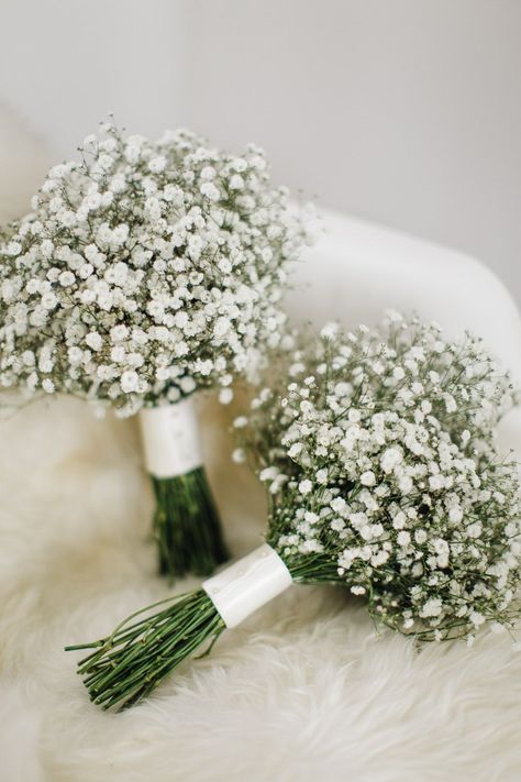 London Wedding, Gypsophila Bouquet, Breath Flowers, Wedding Winter, Green Bridesmaid, Baby's Breath, Wedding Mood, Bride Bouquets, Bridesmaid Bouquet