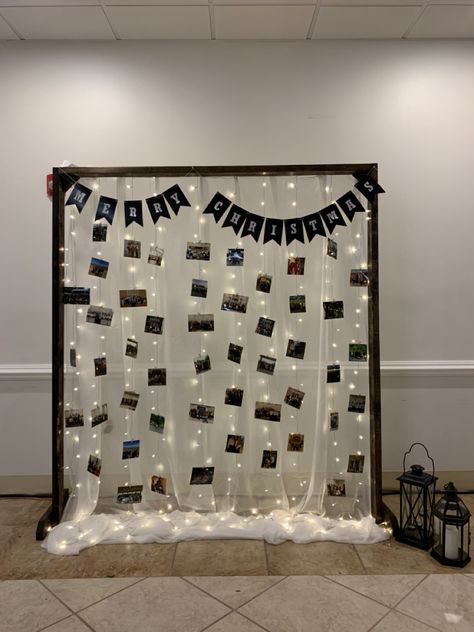 Picture Wall Ideas For Party, Photo Wall Collage Party, Photography Party Theme, Photowall Ideas Party, Photo Wall For Party, Photo Wall Party, Selfie Wall Ideas Photo Backdrops, Farewell Decoration Ideas, Easy Backdrop Ideas