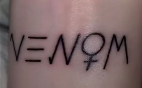 Women Venom Tattoo, Women Venom, Venom Women, Venom Tattoos, Venom Tattoo, Stick Poke Tattoo, Sharpie Tattoos, Pen Tattoo, Poke Tattoo