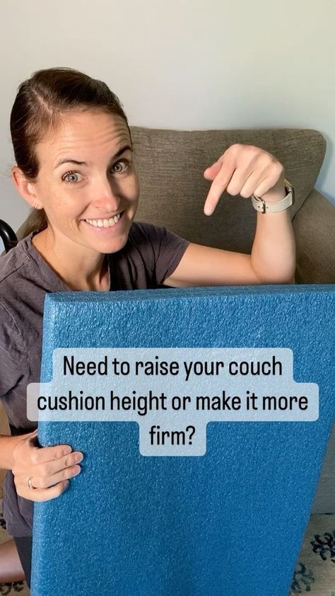 Cushion Cover Diy, Diy Couch Cushions, Fix Sagging Couch, Low Couch, Diy Cushions, Clean Couch, Patio Couch, Couch Diy, Pallet Couch