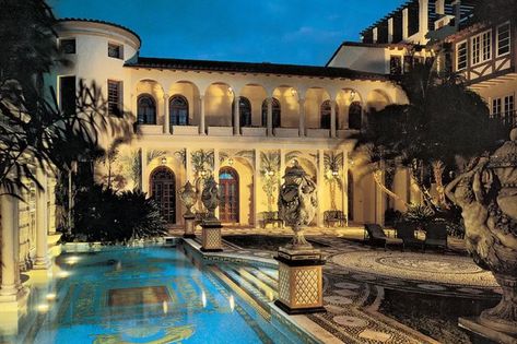 Gianni Versace House, Versace House, Casa Casuarina, Versace Mansion, Africa Do Sul, Luxury Garden, Versace Home, Luxury Boutique Hotel, Mansions Luxury