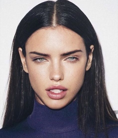 Messy Girl Aesthetic, Aesthetic 00s, Fuel The Fire, Rose Calloway, Kiss The Sky, Professional Tips, 90s Supermodels, Model Aesthetic, Irina Shayk