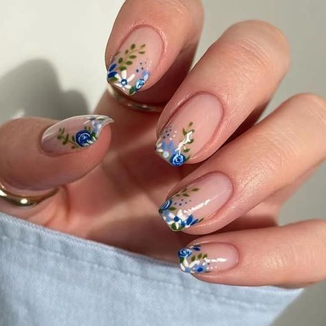 #spring nails #nailideas #color #season #springnails2024 Short Nail Art Designs Summer, Floral Tip Nails, Wild Flower Nails, Fake Nails Long, Elegant Nail Art, Nagel Tips, Nails For Women, Square Head, Girls Nails