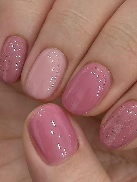 18 Korean Dusty Pink Nails With a Subtle Touch of Glamor | The KA Edit Pink Shellac Nails, Dusty Pink Nails, Rose Pink Nails, Nail Colors For Pale Skin, Pale Nails, Pink Wedding Nails, Dark Pink Nails, Pale Pink Nails, Bridesmaids Nails