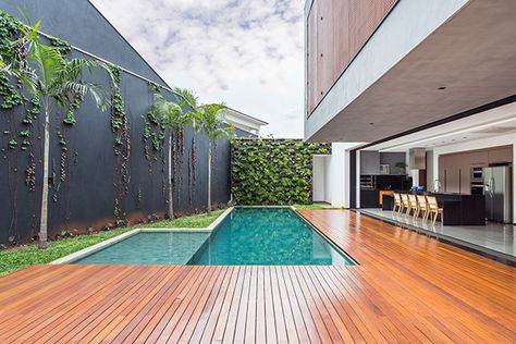 Home Tour, CF Arquitetura, Casa Pool Design Modern, Deck Piscina, Small Pool Design, Modern Pools, Small Pools, Backyard Pool Designs, Small Pool, Swimming Pool Designs, Pool Area