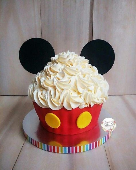 Mickey Mouse Smash Cake, Mickey Mouse Smash Cakes, Bolo Snoopy, Cake Mickey Mouse, Cupcakes Minnie Mouse, Mickey Birthday Cakes, Γενέθλια Mickey Mouse, Mickey First Birthday, Mickey 1st Birthdays