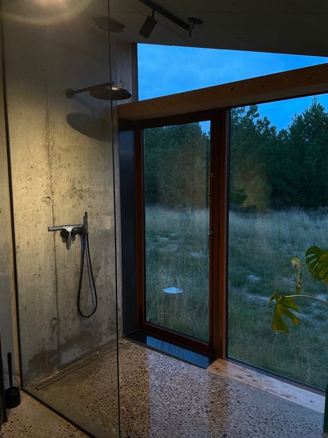 Glass Shower Aesthetic, Big Shower Aesthetic, Shower Aesthetic Dark, Shower With View, Dark Shower Aesthetic, Cold Shower Aesthetic, Bathtub With Window, Rainshower Bathroom, Shower With Rain Head