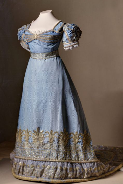 Tea at Trianon: Gown of an Empress Fashion Questions, 1820s Fashion, Ceremonial Dress, Rococo Dress, Maria Feodorovna, Regency Era Fashion, Century Dress, Court Dresses, Dress History