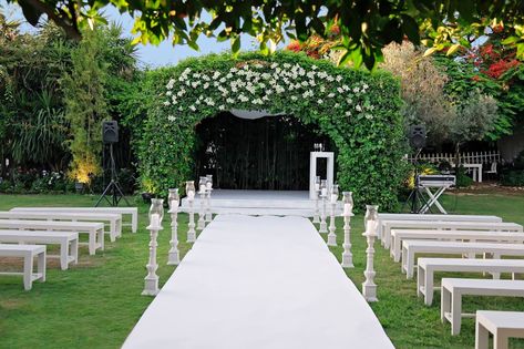 Outdoor wedding aisle ideas