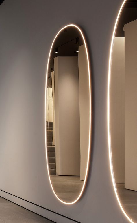 Wall Mirror With Lights, Mirror Wall Design, Wall Mirror Design, Mirrors With Lights, Modern Mirror Design, Flos Light, Mirror Lighting, Mirror Interior Design, Lighted Mirror