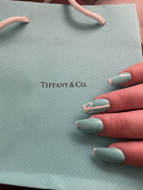 Tiffany Blue Christmas Nails, Tifanny Blue Nails, Tiffany Blue Acrylic Nails, Nail Designs Tiffany Blue, Tiffany And Co Nail Designs, Tiffany And Co Nails, Tiffany Nails Design, Tiffany Blue Nails Design, Tiffany And Co Inspired Nails