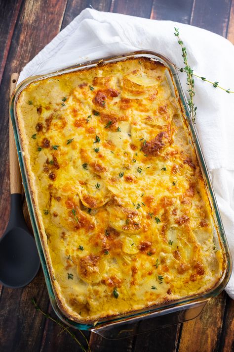 Emeril Lagasse Scalloped Potatoes, Soft Potatoes, Cheesy Ranch Potatoes, Cheesy Scalloped Potatoes, Scalloped Potatoes Recipe, Cheesy Hashbrowns, Herb Roasted Potatoes, Scalloped Potatoes Cheesy, Scalloped Potato Recipes