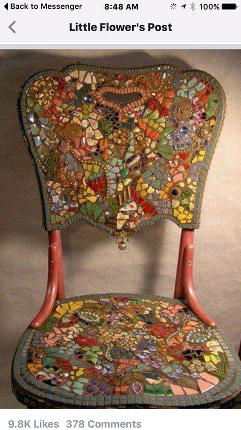 Sharpie Glass, Mosaic Furniture, Diy Sharpie, Mosaic Stained, Mosaic Madness, Old Chair, Painted Chairs, Mosaic Garden, Mosaic Projects