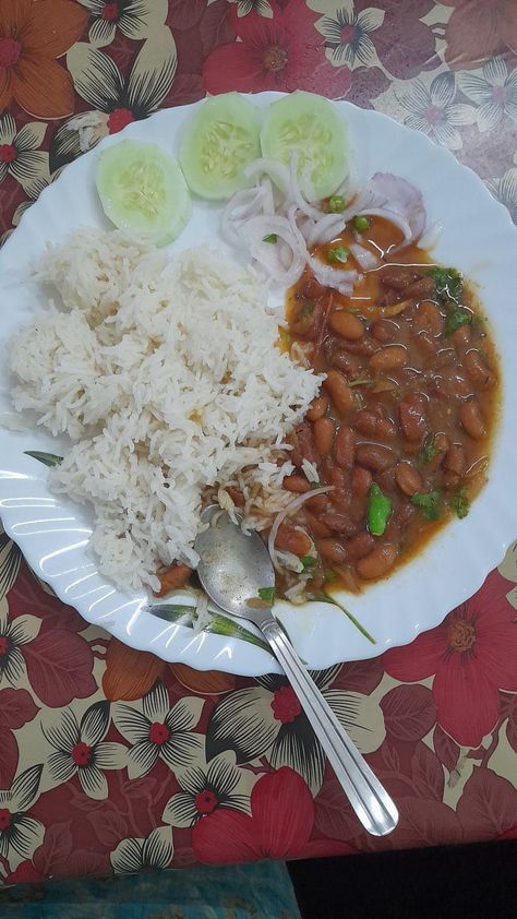 Indian Dinner Snap, Fake Snap Pic Food, Indian Food Pics, Homemade Food Snapchat, Homemade Food Snapchat Story, Rajma Chawal, Lunch Snap, Foodie Pics, Eating Food Funny