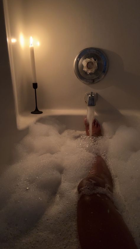 Taking A Bath, Bath Pics, Bubble Bath Aesthetic, Divine Feminine Aesthetic, Bathtub Aesthetic, Aesthetic Bath, Bath Pictures, Bath Aesthetic, Ball Makeup