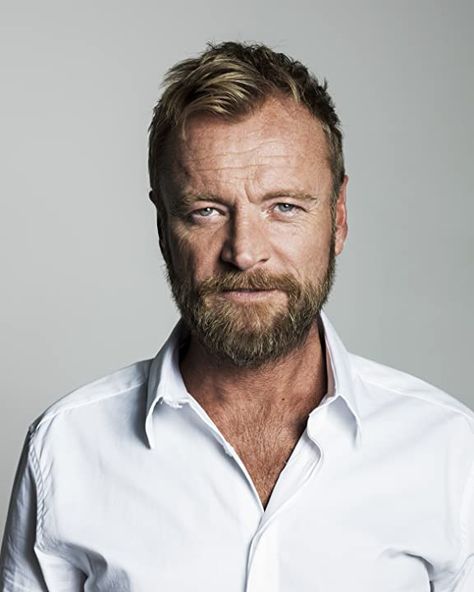 Richard Dormer, Lady Sybil, Hidden Tv, Irish Actors, Popular Tv Series, Terry Pratchett, Netflix Movie, The Watch, Executive Producer