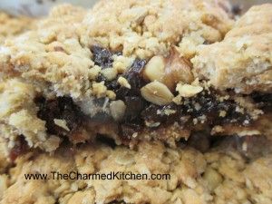 Raisin Squares Recipe, Raisin Squares, Oatmeal Raisin Bars, Raisin Pie, Oatmeal Squares, Easy Dessert Bars, Cookie Bars Easy, Cookie Cake Pie, Gluten Free Oatmeal