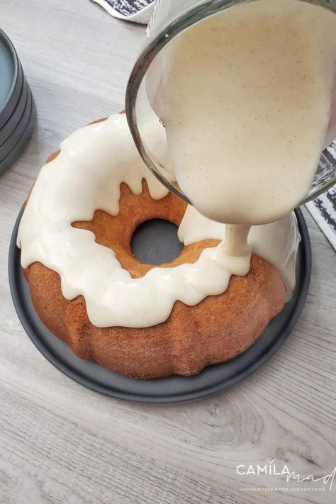 Condensed Milk Glaze, Marshmallow Glaze, Vanilla Glaze Recipe, Confectioners Sugar Glaze, Icing Glaze, Glaze For Cake, Vanilla Glaze, Sugar Glaze, International Food