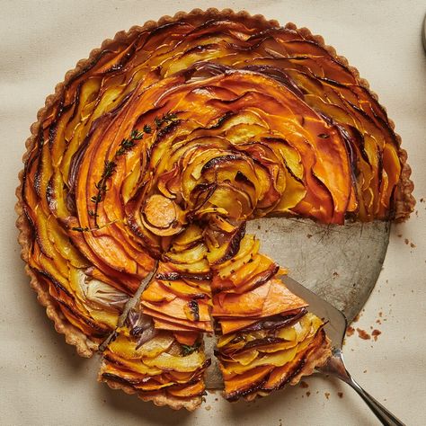 Squash Tart, Tofu Turkey, Caramelised Onion Tart, Onion Tart, Vegetarian Thanksgiving, Tart Baking, Healthy Thanksgiving, Caramelized Onion, Editorial Magazine