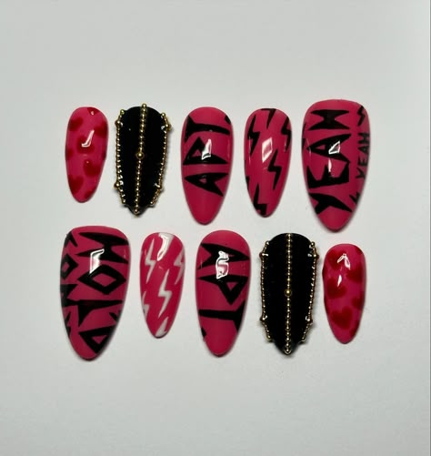 ROSÉ & Bruno Mars - ‘APT.’ Inspired Press On Nails Im absolutely obsessed with this song, I literally cannot get enough of it 🩷🖤 Rosie really popped off with this solo release Available now on my Etsy or DM to buy 🩷 #pressonnails #falsenails #nails #nailart #nailsnailsnails #naildesign #3dnailart #3dnails #gelnails #nailsoftheday #pinknails #cutenails #blackpink #blackpinkrosé #rosé #apt #brunomars #roséxbrunomars #inspired #inspirednails #roséapt #blacknails #gold #goldgems #lightningart ... Bruno Mars Nails, Blackpink Nails Designs, Blackpink Nails, Lightning Art, Alcohol Wipes, Nails 3d, Rose Nails, Gold G, Inspired Nails