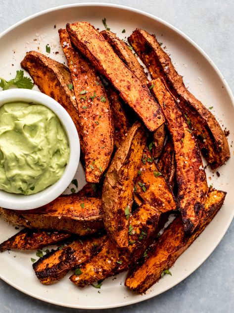 Sweet Potato Roasted Recipes, Sweet Potato Avocado Recipes, Low Carb Sweet Potato Recipes, Avocado Sweet Potatoe, Sweet Potato Garden, Sweet Potato And Avocado Recipes, Sweet Potatoes Wedges, Best Roasted Sweet Potatoes, Roasted Sweet Potato Fries