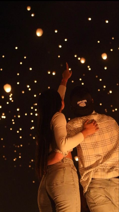 Latern Festival Proposal, Floating Lantern Proposal, Lantern Date, Outing Pics, Couple Vision Board, Floating Lantern Festival, Wedding Proposal Ideas Engagement, Mike And El, Cute Proposal Ideas