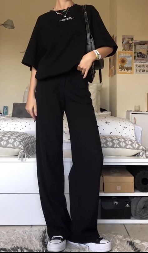 All Black Outfit Aesthetic Classy, All Black Basic Outfits, Black Trousers And Sneakers Outfit, Black Pants And Black Top Outfit, Large Black Pants Outfit, Black Top And Blue Jeans Outfit, Black Ribbed Pants Outfit, Lazy Chic Outfit, Shapeless Outfit