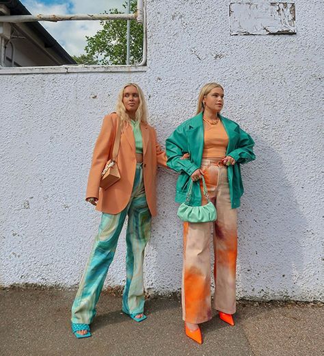 6 Color Combos Inspired by Olivia and Alice to Spice up Your Wardrobe Colour Clash Outfits, Bold Fashion Outfits, Conference Outfit, Colour Clash, Vibrant Outfits, Tight Dress Outfit, Color Combos Outfit, Color Blocking Outfits, Orange Outfit