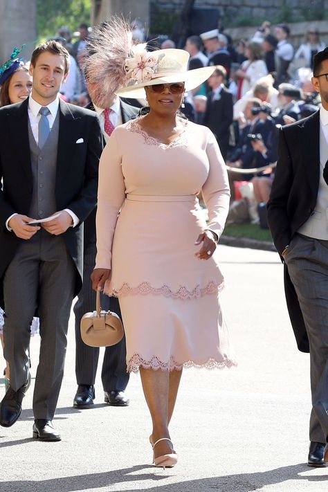 Oprah Winfrey's Chic Look For the Royal Wedding Was Made Overnight - HarpersBAZAAR.com Oprah Dresses, The Royal Wedding, Corporate Outfits, Big Girl Fashion, Man Go, Design Dresses, African Print Fashion Dresses, Elegant Dresses For Women, Chic Look