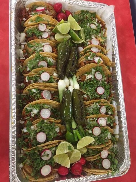 Street Tacos Party Set Up, Taco Stand Party, Heart Tacos Tray, Taco Heart Platter, Taquiza Mexicana Ideas, Taco Platter Ideas, Taco Tower, Street Taco Bar, Taco Picnic