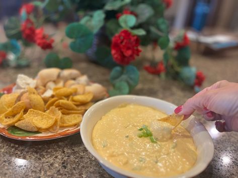 Old English Bagel Dip Recipe, Old English Bagel Dip, Bagel Dip Recipe Old English, Kraft Old English Cheese Recipes, Old English Cheese Dip, Old English Cheese Recipes, Bagel Dip, Menu Christmas, English Cheese