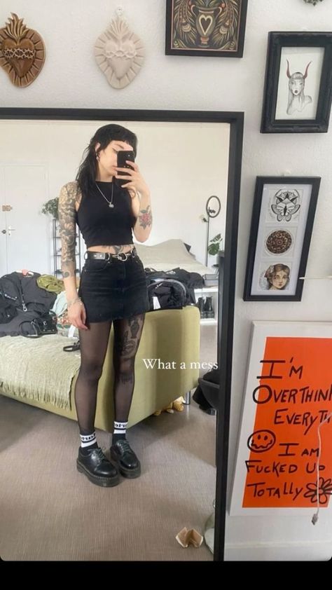 Vampy 90s Aesthetic, Darker Waves Outfit, Goth Tank Top Outfit, Chill Alternative Outfits, Grunge Picnic Outfit, Hardcore Concert Outfit, Alternative Summer Aesthetic, Knocked Loose Concert Outfit, Goth Outfit Black Woman