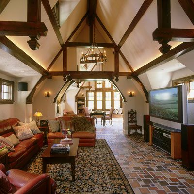 English Style Carriage House-TEA2 Architects Tudor Revival Interior, Tea2 Architects, German Cottage, German Interior Design, Brick Apartments, German Decor, German Houses, Traditional Family Room, Tudor Revival