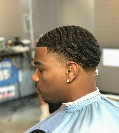 39 + Fabulous types of waves hair (2020) 360 Waves #menshair #menshaircuts #menshairstyles #menshairtrends #menshairstyletrends #menshair 2020 #shorthairmen #shortmenshair #shorthaircutsmen #coolmenshair #lineup #taperfade #360waves #waveshaircut #blackmenhair #blackmenstyle Waves With Taper Fade, High Taper With Waves, Taper Fade Haircut Waves, Wave Haircuts For Black Men, 360 Waves Men Taper, Taper Waves Haircut, Men Waves Haircut, 360 Waves Haircut, Short Haircut 360