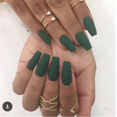 pinterest: yeauxbreezy ♚ Manicure Natural, Ongles Gel Violet, Ongles Gel French, Matte Acrylic Nails, Green Acrylic Nails, Dark Green Nails, Matte Nails Design, Super Nails, Trendy Nail Art