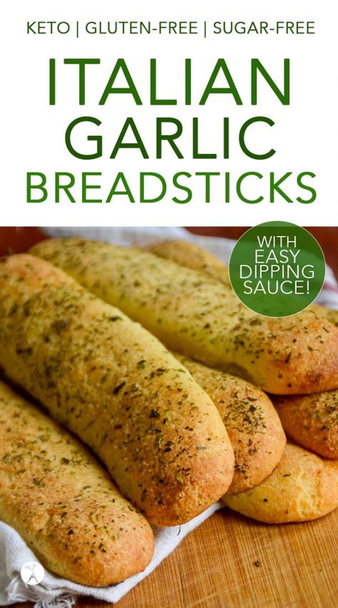 Keto Italian Garlic Breadsticks with Easy Dipping Sauce Garlic Sticks, Veg Keto, Veggie Keto, Easy Dipping Sauce, Keto Italian, Optavia Recipes, Bread Sticks Recipe, Garlic Breadsticks, Keto Baking