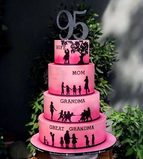 95th Birthday Cake Ideas, Grandma Cake Ideas, Granny Cakes, 70th Birthday Cake Mum, 80th Birthday Cake For Grandma, 85th Birthday Cake, Birthday Cake For Mum, Family Tree Cakes, Mother Birthday Cake