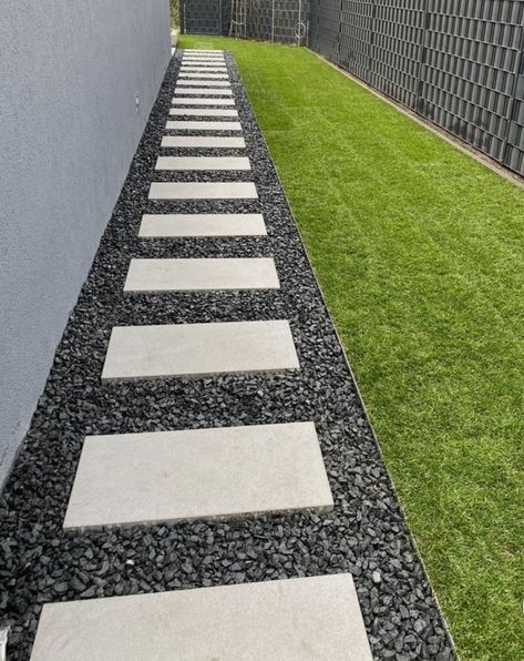 Artificial Grass Rug, Fake Turf, Grass Rug, Fence Landscaping, Outdoor Gardens Design, Privacy Fence, Backyard Makeover, House Landscape, Backyard Patio Designs