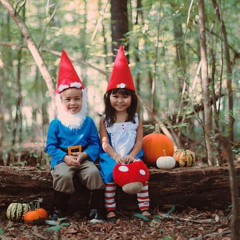 Enchanted Forest Halloween Costumes, Enchanted Forest Costume, Enchanted Costume, Garden Gnome Halloween Costume, Halloween Costume Winners, Baby Gnome Costume, Costumes Pregnant, Indie Halloween, Garden Gnomes Costume