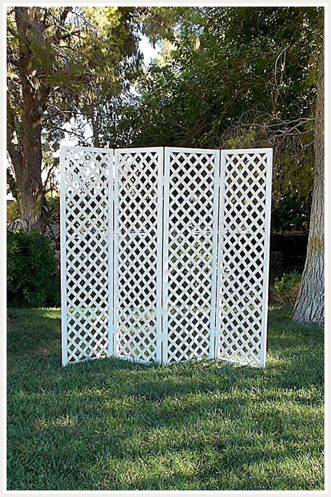 Outdoor Privacy Screens - Love what you saw? Act and visit to find more. Make It NOW! Diy Lattice Privacy Screen, Diy Lattice, Lattice Privacy Screen, Privacy Screen Deck, Lattice Screen, Folding Screens, Craft Fairs Booth, Lattice Fence, Privacy Screen Outdoor