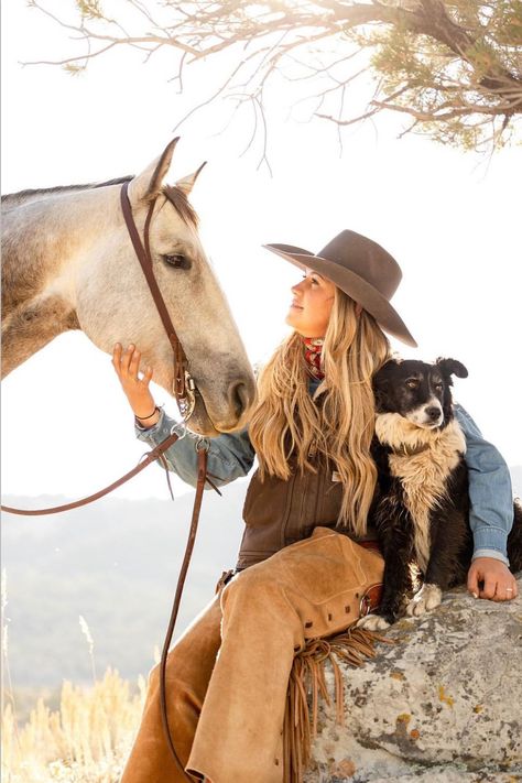 “It’s not what we have in life, but who we have in our life that matters.” #WesternWednesday 📷️: Hope Huneke Photography | Captured at a Cowgirls with Cameras photography adventure #westernlifetoday #westernlife #cowgirllife #cowgirl #cowgirlsandhorses #horses #horsegirl #ranchdog #ranchlife #girlsbestfriend Cowgirl Horse Photoshoot, Western Women Aesthetic, Photography With Horses, Cowgirl Photoshoot Ideas, Photos With Horses, Cowboy Shooting, Western Photoshoot Ideas, Dog And Horse, Country Core